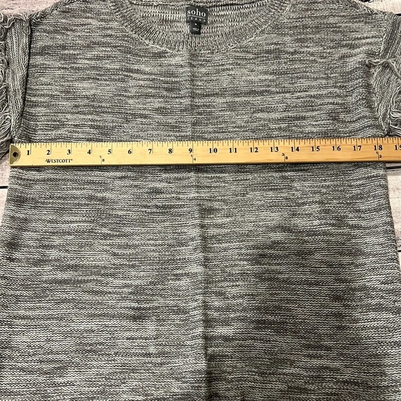 NWOT New York Jeans Company soho Fringe Sleeve‎ Sweater Sz M - Picture 4 of 5